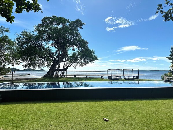 Pool - 6-Bedroom Beachfront Villa with Private Pool (Lian)