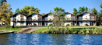 Every Room with a Beautiful View of The Wisconsin River *