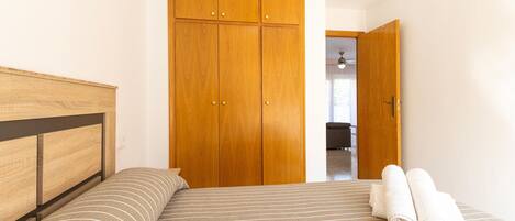 2 bedrooms