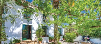 Gorgeous home in Higuera de la Sierra