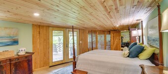 'River's Edge' Alabama Gulf Coast Getaway w/ Deck!