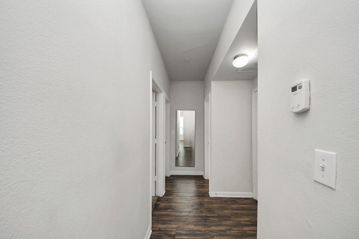 Photo 24 of Stylish 3 Bd W/ Pool & Gym NRG Rodeo HTX Med Centr