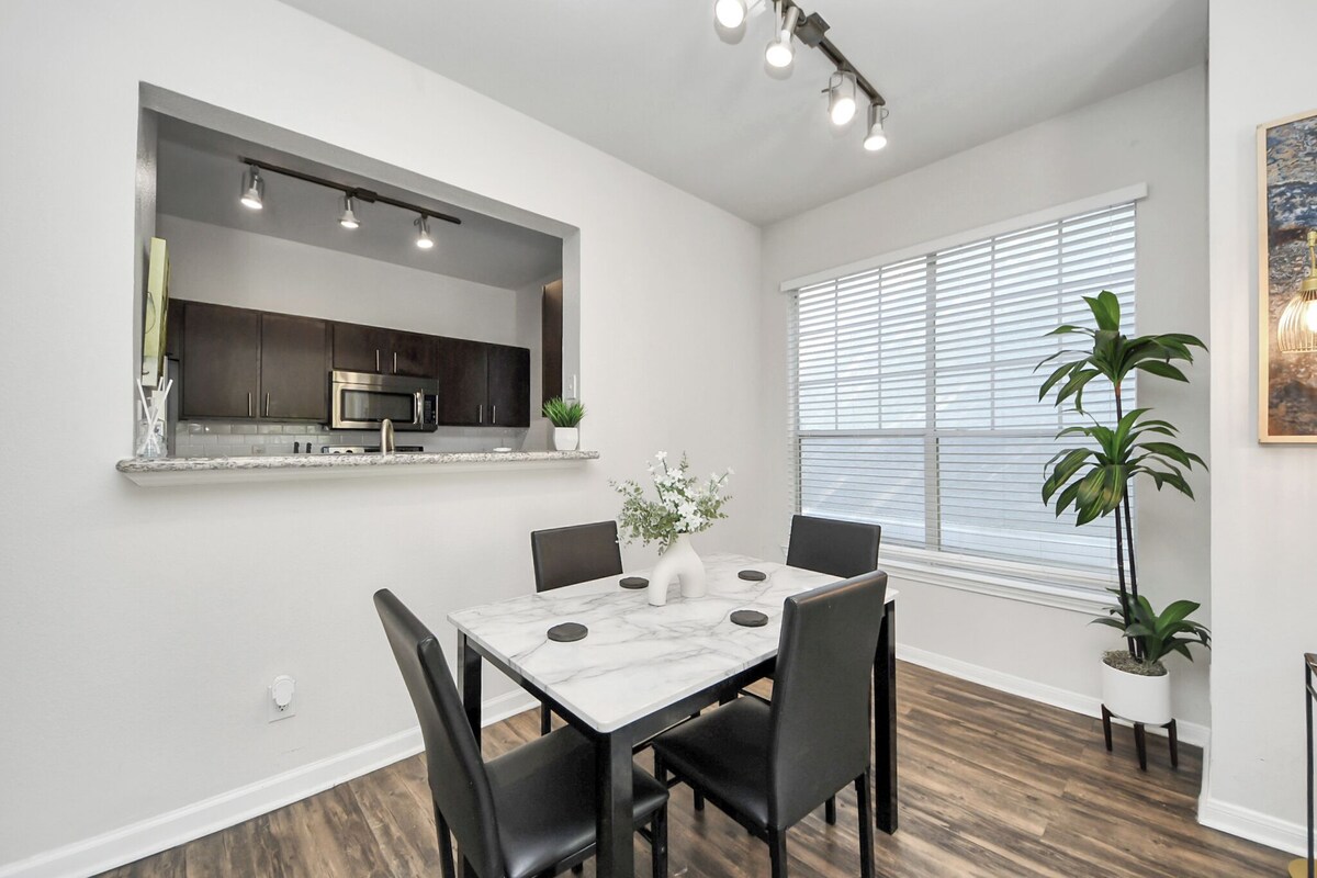 Photo 29 of Stylish 3 Bd W/ Pool & Gym NRG Rodeo HTX Med Centr