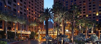Experience the Excitement of Las Vegas at The Boulevard by Hilton - Studio