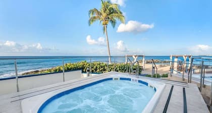 Flamingo Beach by Hilton: Oceanfront Resort, Pools & Spacious Studios To Relax!