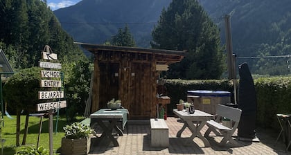 Einzimmerapartment 'Pepper' mit Bergblick, privatem Garten und WLAN