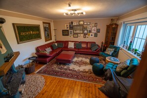 Fernseher, Kamin