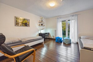 3 habitaciones, wifi gratis y ropa de cama 