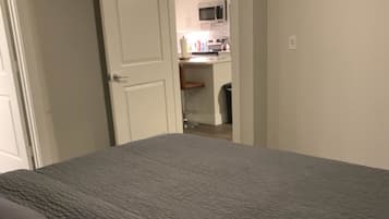 1 slaapkamer, een bureau, een strijkplank/strijkijzer, gratis wifi