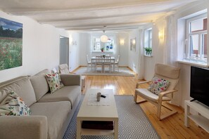 TV, peis, videospill og stereoanlegg