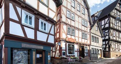 Ferienwohnung 'Omi Anni' mit Blick auf den Marktplatz privater Terrasse und WLAN