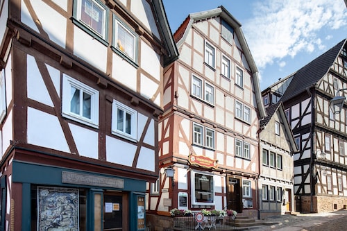 Ferienwohnung 'Omi Anni' mit Blick auf den Marktplatz privater Terrasse und WLAN