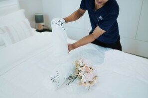 1 bedroom, in-room safe, iron/ironing board, free WiFi