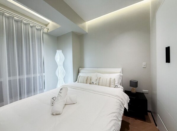 1 bedroom, in-room safe, iron/ironing board, free WiFi