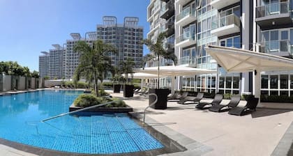 Space to Relax with access to Mactan Newtown Private Beach, Lapu-Lapu City, Cebu