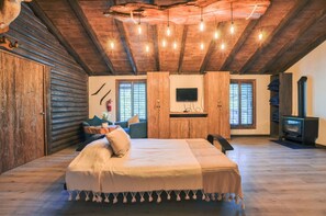 2 bedrooms, free WiFi - Constelation Cabin / for big groups, 18 people (La Ciénega de González)