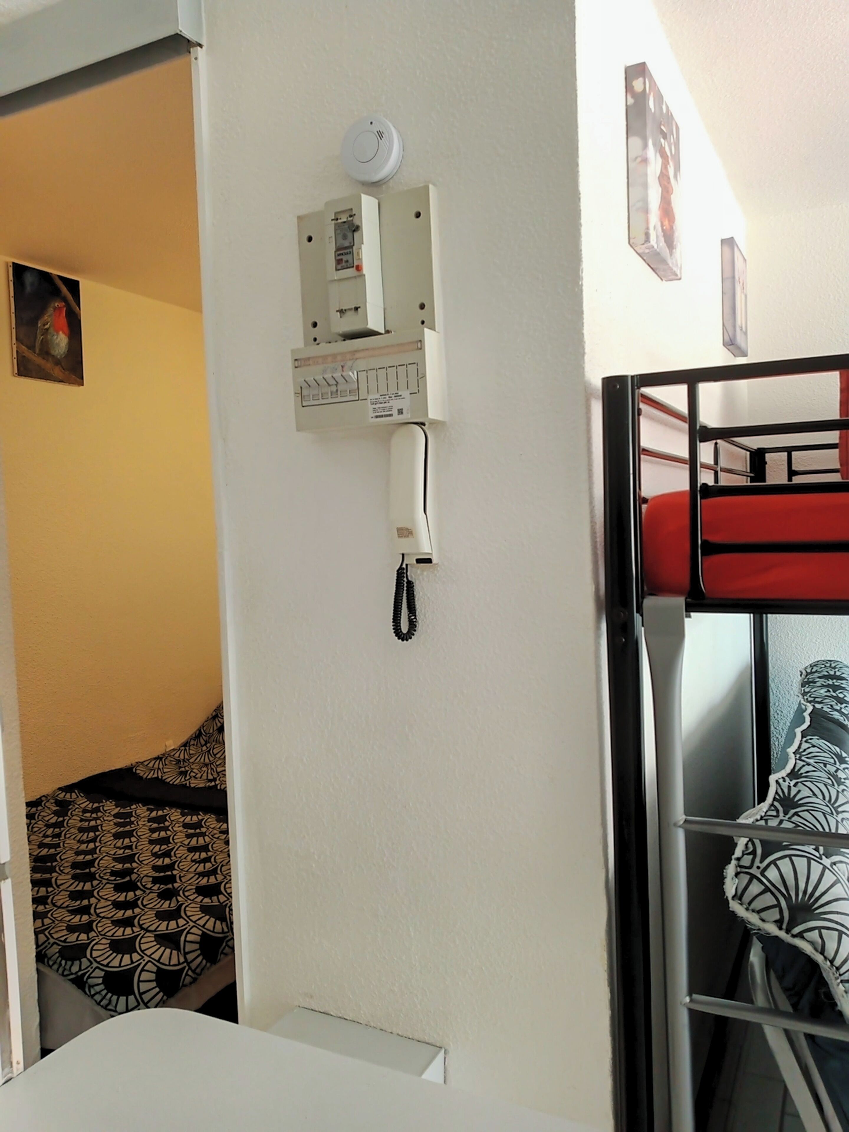 1 chambre, fer et planche à repasser, Wi-Fi, draps fournis