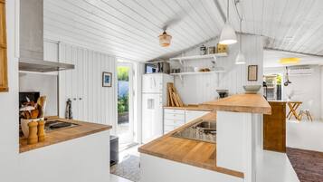 Køleskab, mikrobølgeovn, ovn, opvaskemaskine