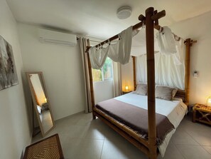 4 habitaciones, tabla de planchar con plancha, wifi y ropa de cama