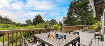 Ocean Views, Game Garage & Steps to Neahkahnie Beach | Bella Sol by AvantStay