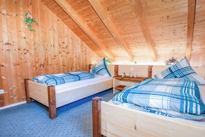 3 Schlafzimmer, Reisekinderbett, WLAN, Bettwäsche