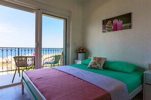 Classic Studio, Balcony, Sea View | Free WiFi - MarBok Apartments with SeaView (Utjeha)