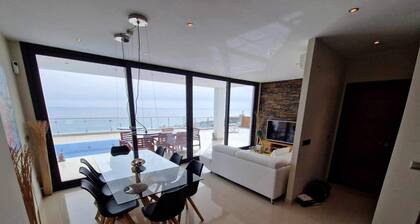 Stort Moderne Hus. Hele 500 m2 hus og Terrasser, Pool, Garage omm