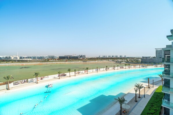 Pool - One Bedroom Apartment with Balcony & Water View (Dubai)