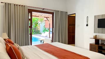 4 bedrooms, iron/ironing board, WiFi, bed sheets