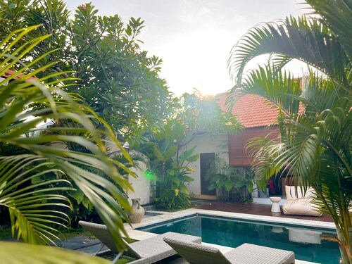 FAMILY - 4 bedrooms Villa with private pool, WiFi, AC in SEMINYAK