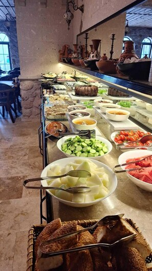 Tägliches inbegriffenes Frühstücksbuffet