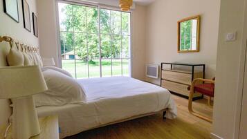 3 chambres, fer et planche Ă repasser, lit parapluie, Wi-Fi gratuit