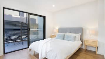 3 soverom, skrivebord, strykejern/-brett og wi-fi (inkludert)