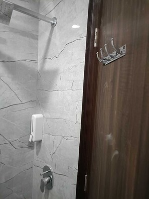 Superior Single Room | Bathroom - Hotel Sunrise Ecostay  (New Delhi)