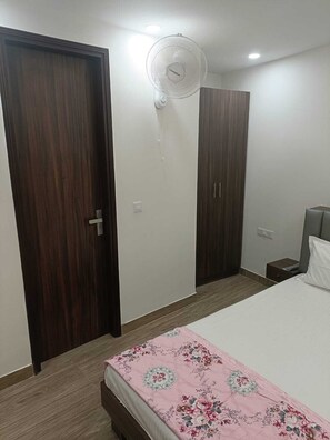 Superior Single Room | Free WiFi