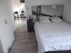 1 chambre, Wi-Fi, draps fournis