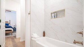 Hair dryer - Luxury Stay | Short Walk to AT&T Stadium + Parking (Arlington)