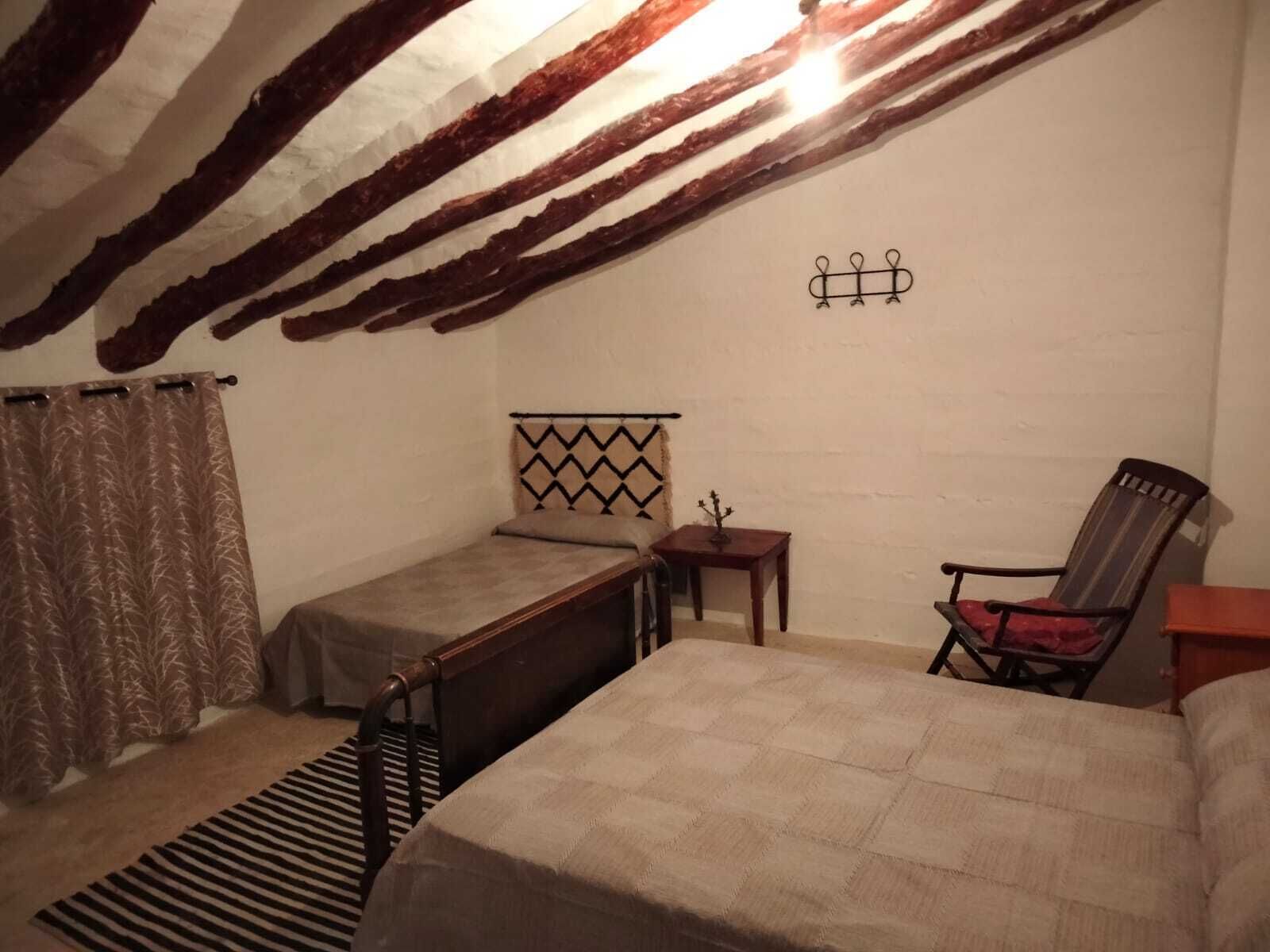 3 chambres, fer et planche à repasser, draps fournis