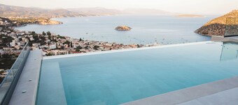 Panoramic Villa Tolo