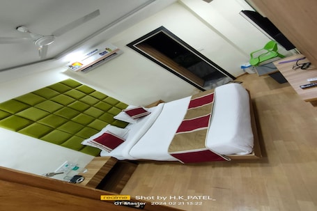 Ropa de cama hipoalergénica, escritorio y camas plegables/adicionales