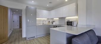 Stunning 2 Bedroom Apartment in Central Ashford