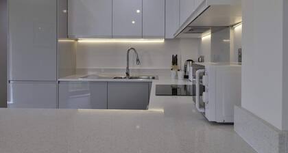 Stunning 2 Bedroom Apartment in Central Ashford