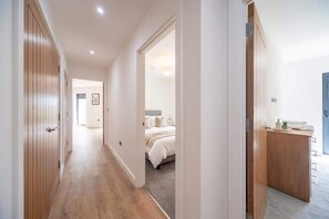 2 chambres, fer et planche à repasser, Wi-Fi, literie fournie