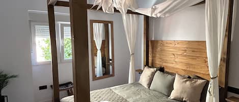 3 bedrooms, WiFi, bed sheets