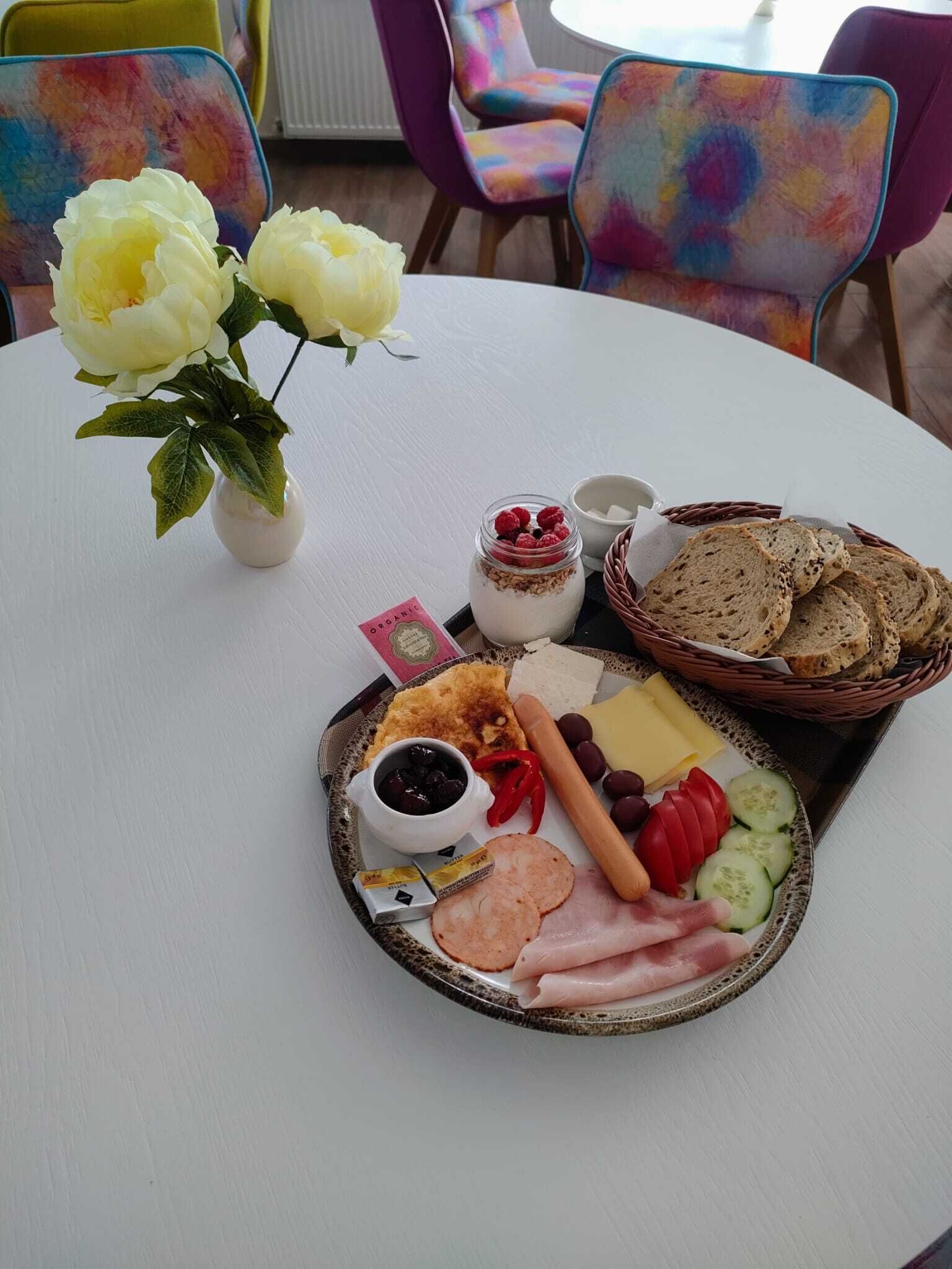 含每日全套早餐