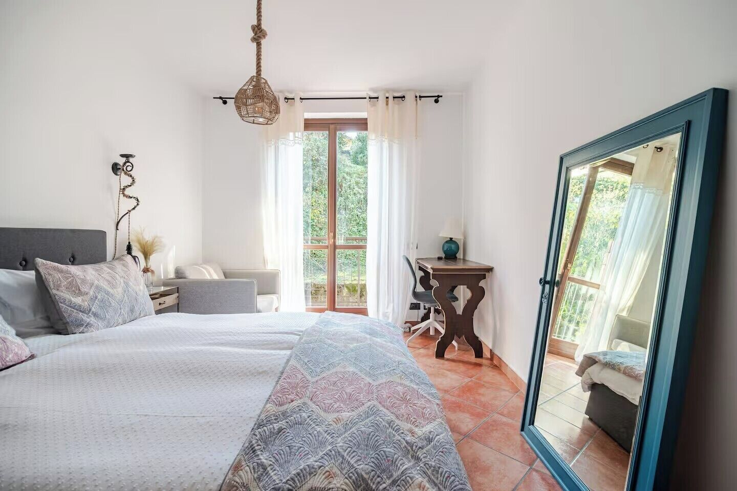 2 Schlafzimmer, Schreibtisch, Bügeleisen/Bügelbrett, WLAN