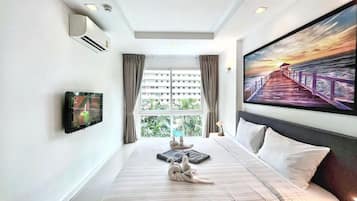 1 bedroom, iron/ironing board, internet, bed sheets