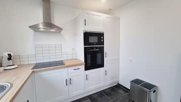 Fridge, microwave, dishwasher
