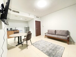 Interior - HOMEY ONE BEDROOM UNIT IN JVC (Dubai)