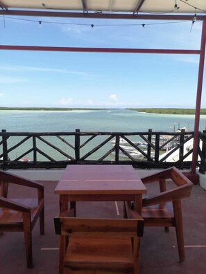 Terrace/patio - Hotel y Restaurante Macumba (Río Lagartos)